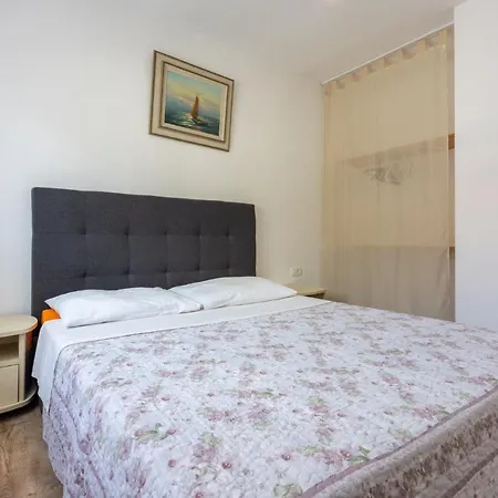 Andrijanic Πανσιόν Crikvenica
