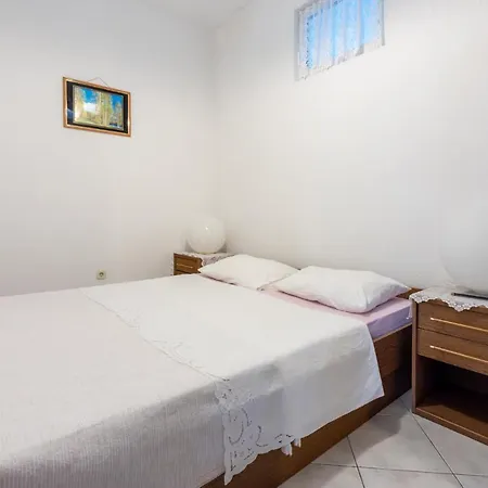 Andrijanic Guest house *